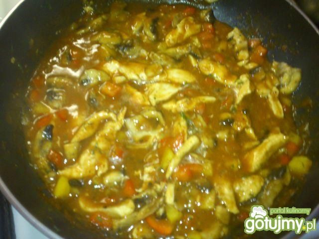 Kurczak z warzywmi Mariel