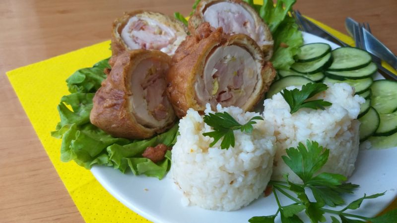 Kurczak zwijany w roladę Kurczak zwijany w roladę