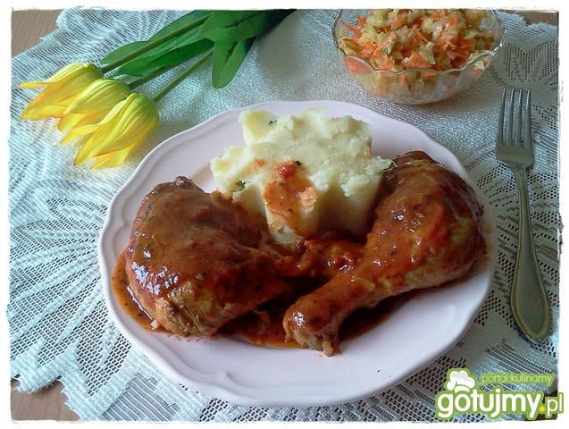 Kurczakowe nogi w sosie pomidorowym