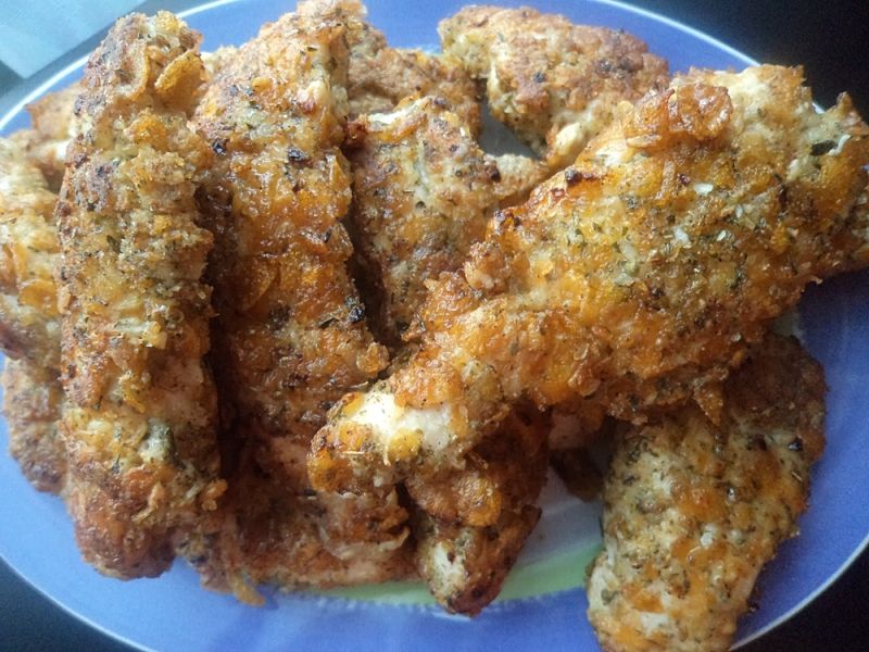 Kurczakowe paseczki w kukurydzianej panierce