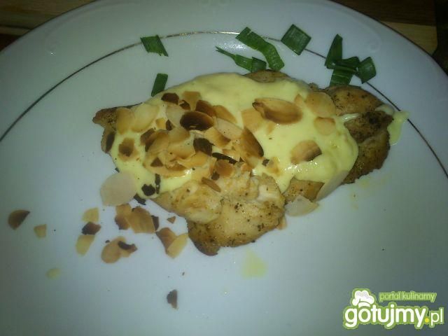 Kurcze pieczone w serowym sosie