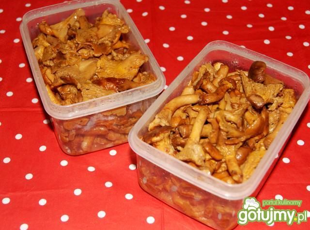 Kurki duszone na maśle mrożone na zapas Kurki duszone na maśle mrożone na zapas