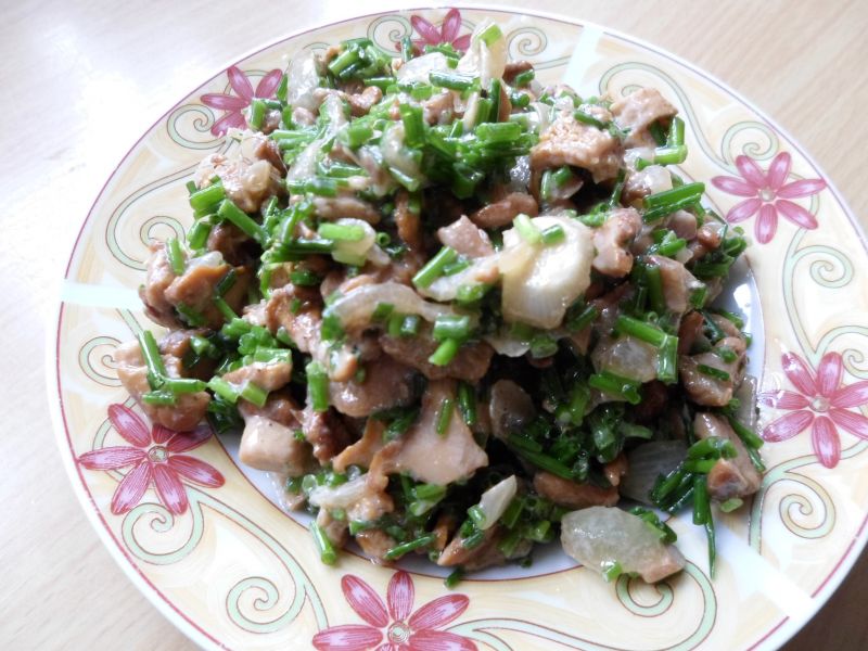 Kurki w śmietanie ze szypiorkiem