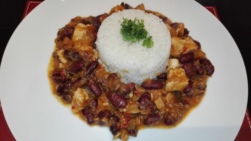 Kurzak chili w potrawce Kurzak chili w potrawce