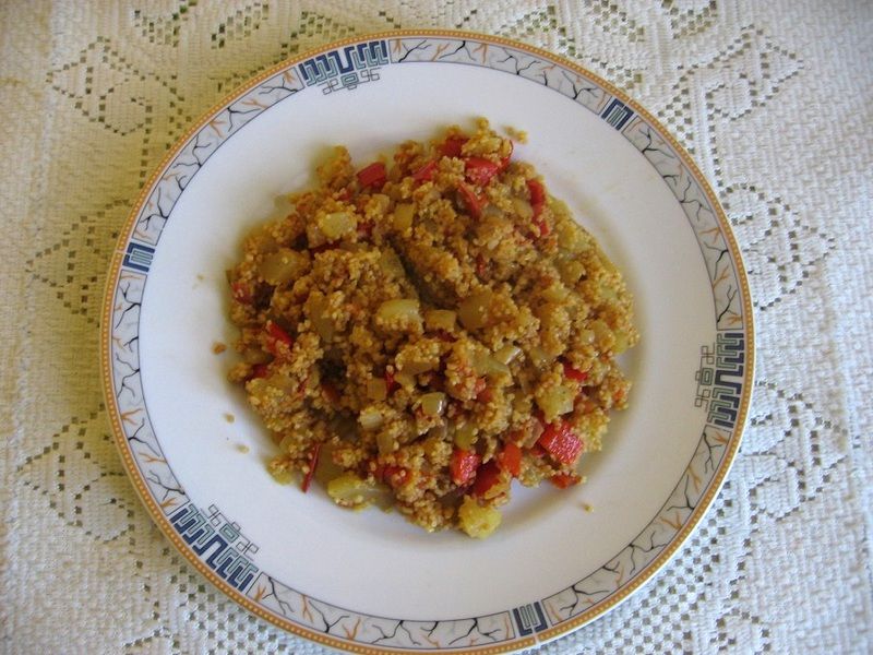 Kuskus z cukinią i pomidorem Kuskus z cukinią i pomidorem