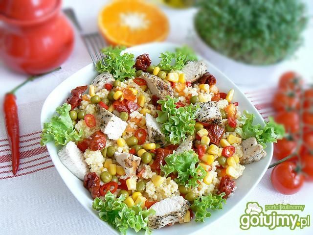  Kuskus z grillowaną piersią z indyka