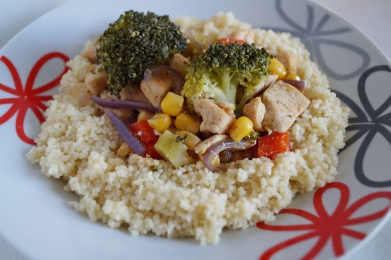 Kuskus z warzywami i kurczakiem