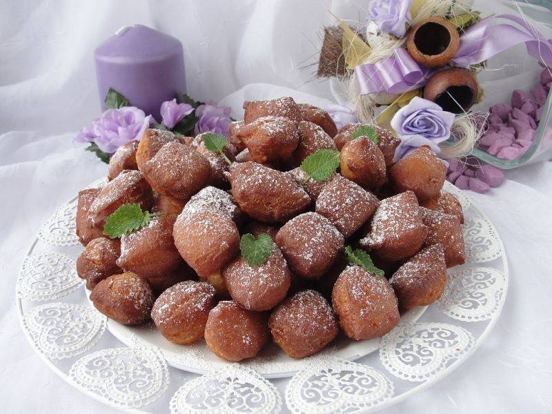 Kwadratowe mini pączki Kwadratowe mini pączki