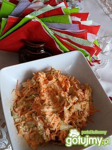 Kwaśna surówka z marchewki Kwaśna surówka z marchewki