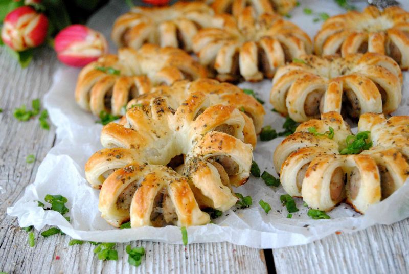 Kwiatuszki z białej kiełbasy  Kwiatuszki z białej kiełbasy