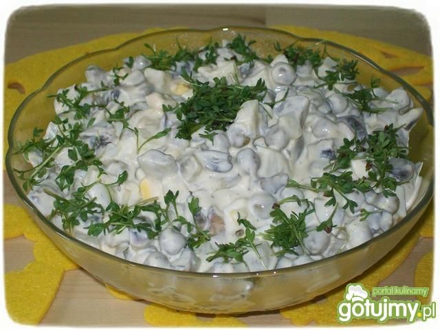 Łagodna sałatka pieczarkowa