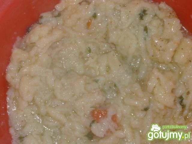 Lane ciasto z rosołem Lane ciasto z rosołem