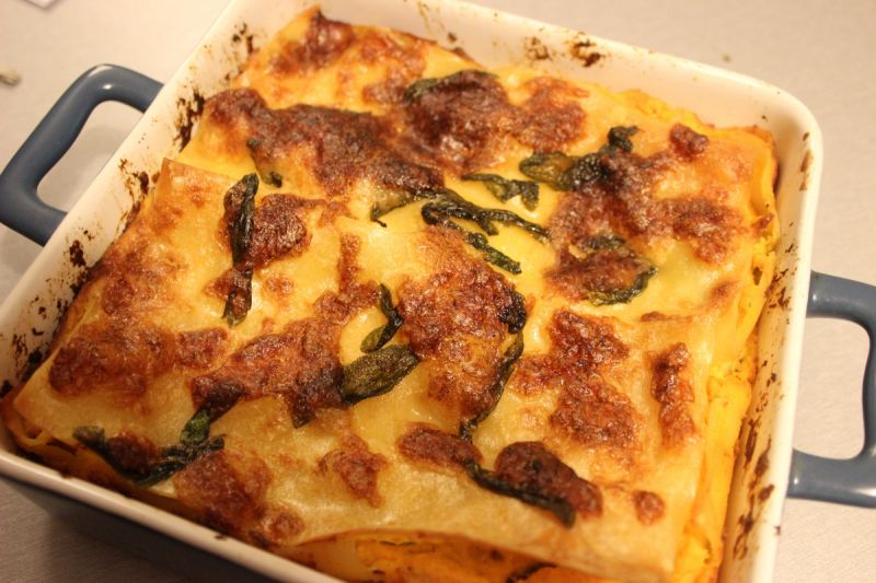 Lasagne z dyni i masłem szałwiowym Lasagne z dyni i masłem szałwiowym