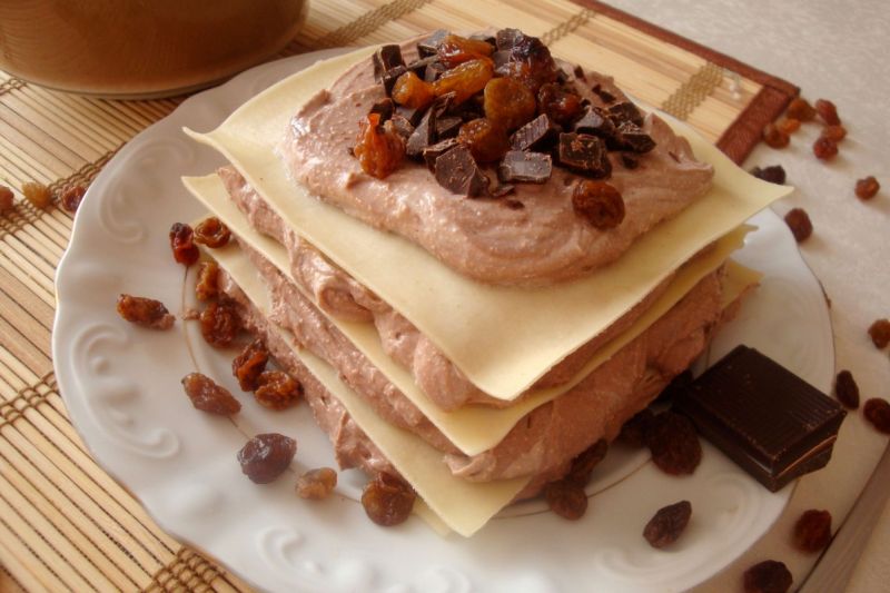 Lasagne z kakao, twarogiem i rodzynkami Lasagne z kakao, twarogiem i rodzynkami