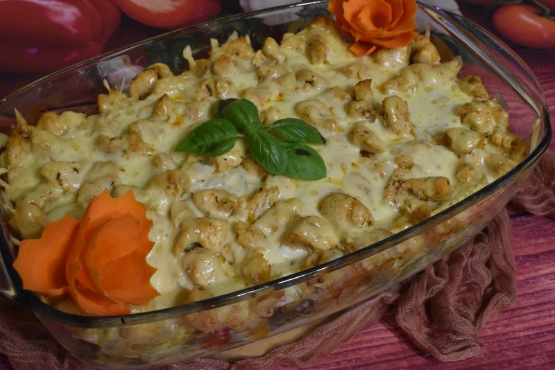 Lasagne z kurczakiem w sosie serowym Lasagne z kurczakiem w sosie serowym