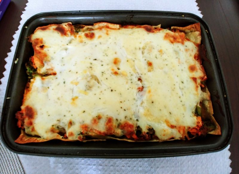 Lasagne z łososiem i brokułami