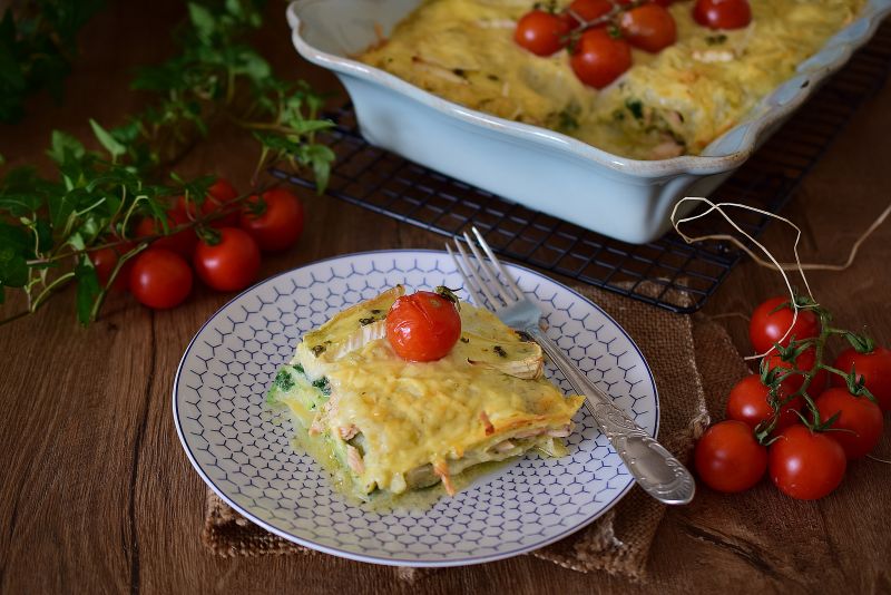 Lasagne z łososiem pod beszamelem Lasagne z łososiem pod beszamelem