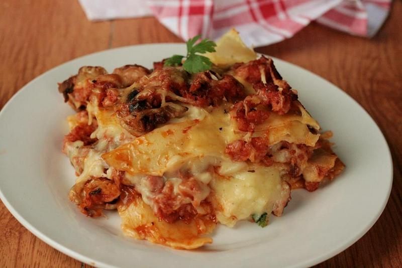 Lasagne z mięsem Lasagne z mięsem