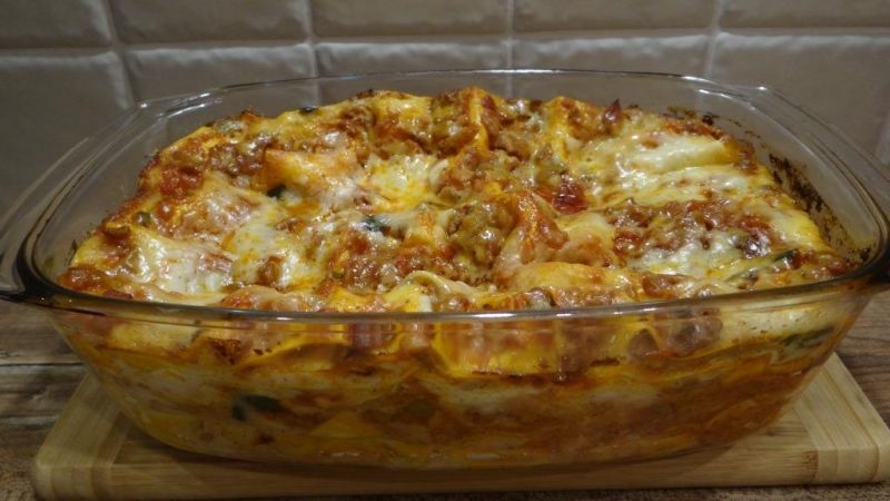 Lasagne z mięsem mielonym i cukinią