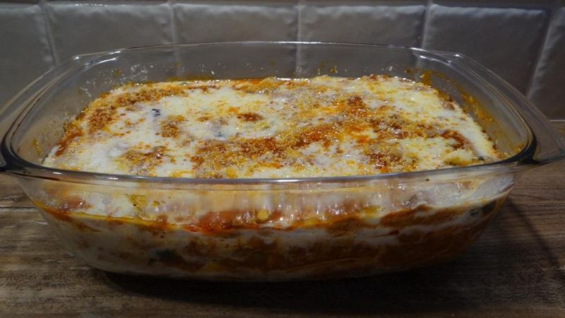 Lasagne z mięsem mielonym i cukinią