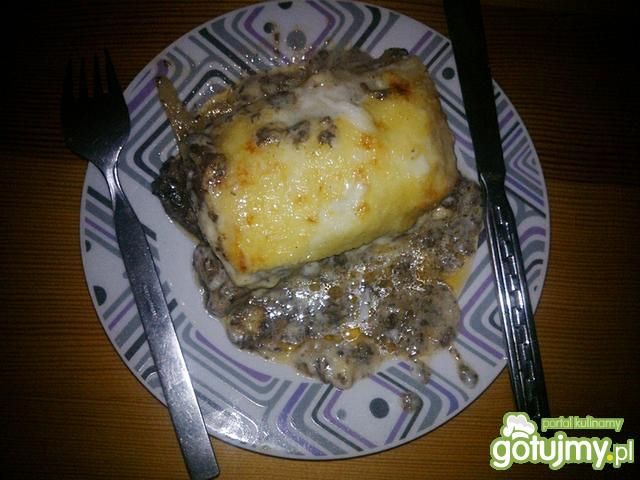 Lasagne z pieczarkami pod beszamelem Lasagne z pieczarkami pod beszamelem