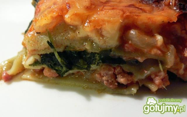 Lasagne ze szpinakiem i mięsem na szybko Lasagne ze szpinakiem i mięsem na szybko