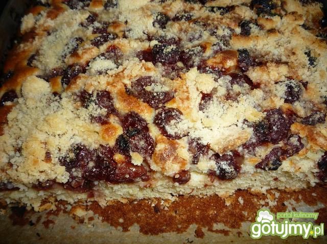 Łatwy placek z owocami i kruszonką