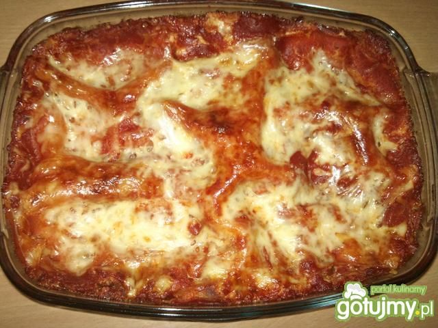 Lazania potrójnie serowa z pomidorami