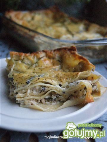 Lazania śmietanowa z kurczakiem 