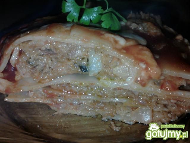 Lazania z mięsem mielonym Lazania z mięsem mielonym