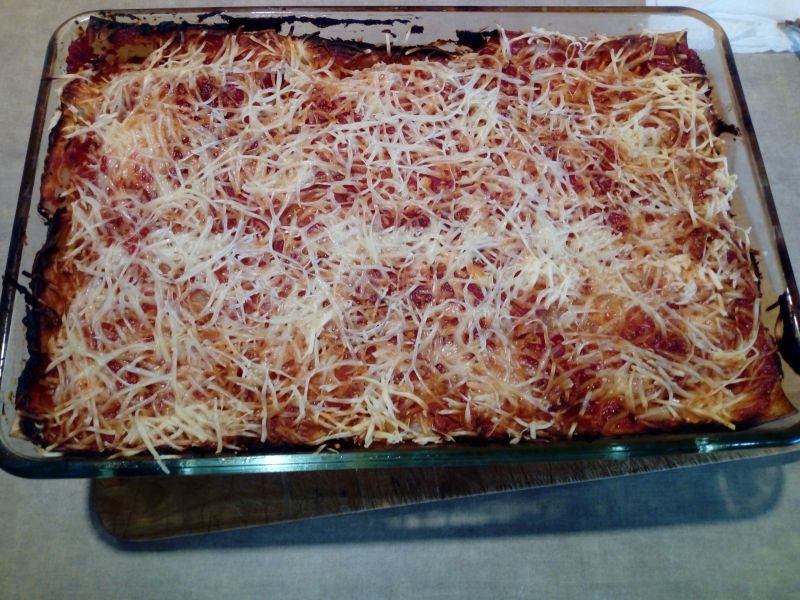 Lazania z mięsem mielonym i kukurydzą  Lazania z mięsem mielonym i kukurydzą