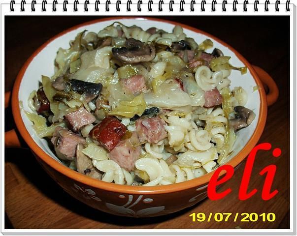 Łazanki Eli z kapustą mieszaną