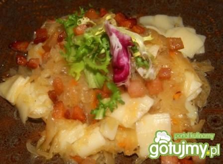 Łazanki z kapustą duszoną z kminkiem Łazanki z kapustą duszoną z kminkiem