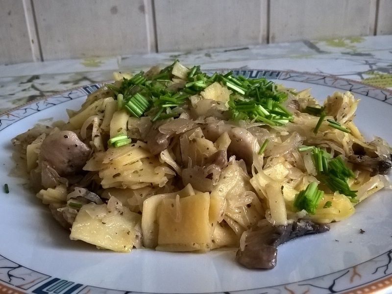 Łazanki z kapustą i pieczarkami