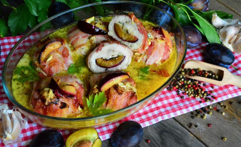 Lazurowo – śliwkowe  roladki drobiowe