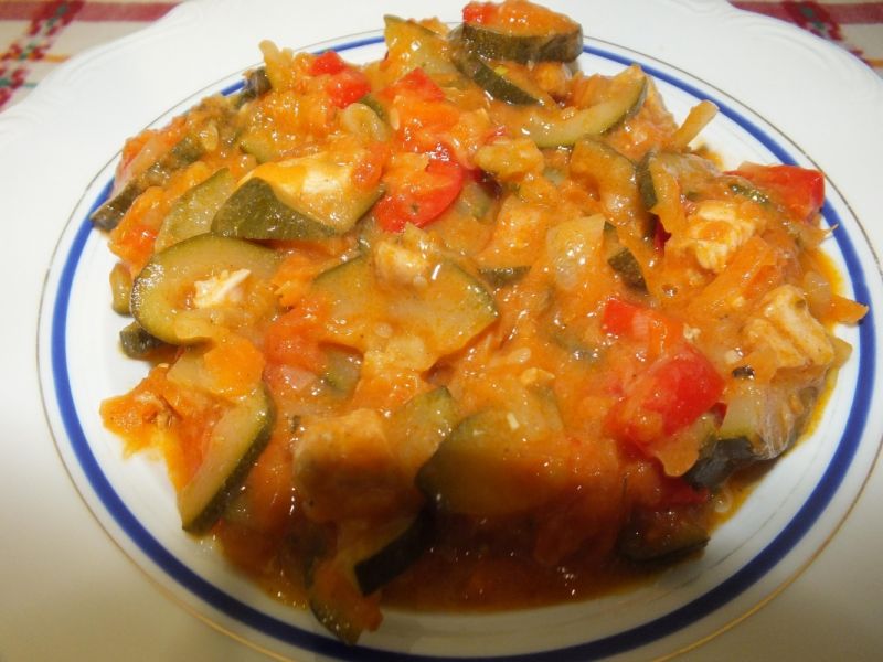 Leczo - dominacja cukinii Leczo - dominacja cukinii