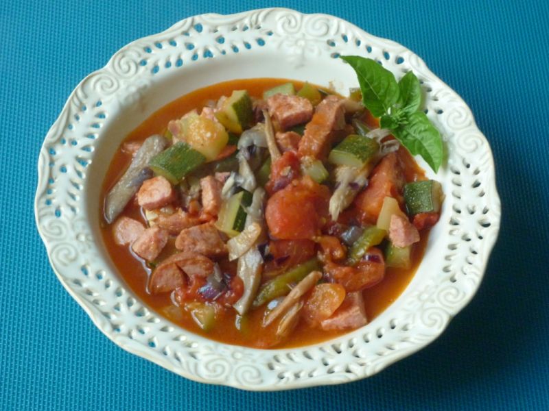 Leczo z boczniakami i cukinią