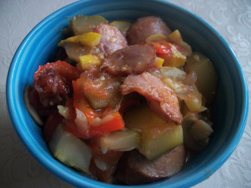 Leczo z kiełbasą Leczo z kiełbasą