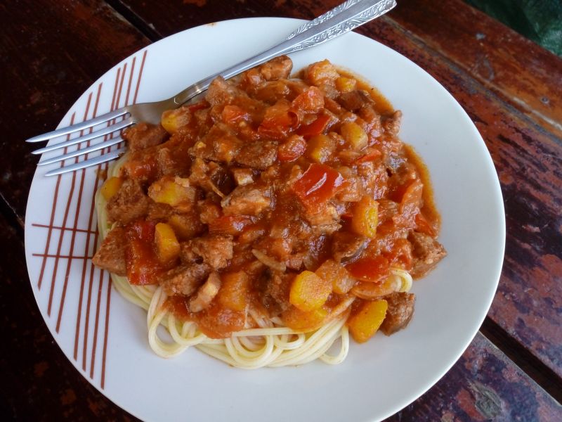 Leczo z kiełbasą Leczo z kiełbasą