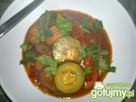 Leczo z kiełbasą i cukinią Leczo z kiełbasą i cukinią