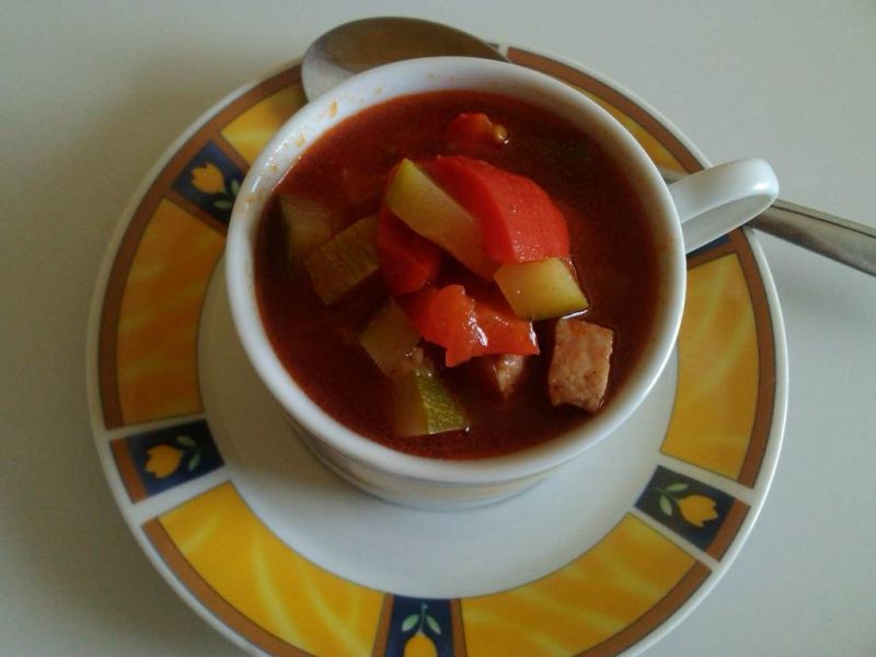 Leczo z pomidorami i cukinią  Leczo z pomidorami i cukinią