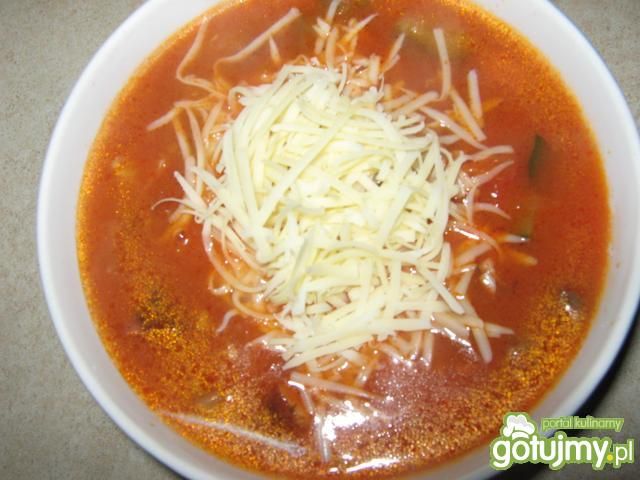 Leczo z warzywami i kiełbasą