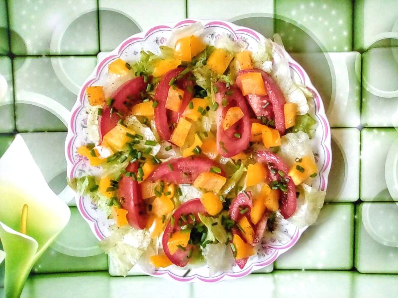 Lekka sałatka warzywna 