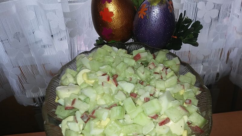 Lekka sałatka z dodatkiem mozzarelli Lekka sałatka z dodatkiem mozzarelli