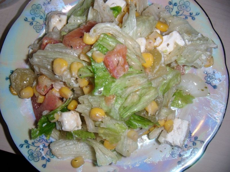 Lekka sałatka z fetą Lekka sałatka z fetą