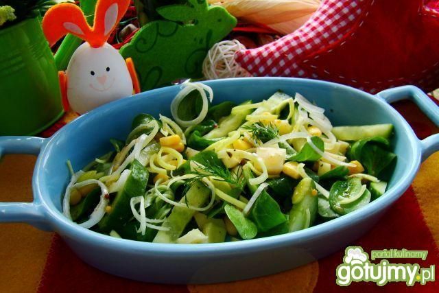 Lekka sałatka z serm i porem 