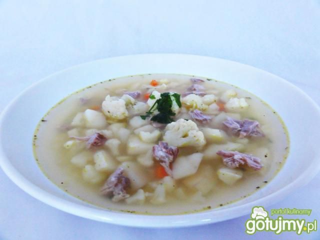 Lekka zupa kalafiorowa