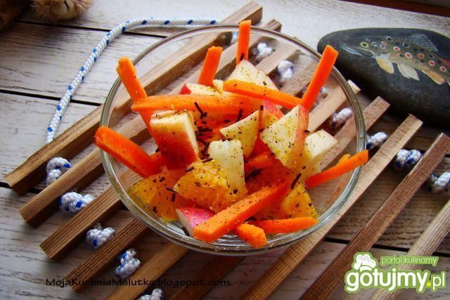 Lekki dietetyczny deser z kardamonem 