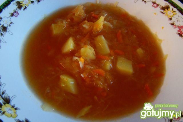 Lekki kapusniaczek z nutką czosnkową  Lekki kapusniaczek z nutką czosnkową