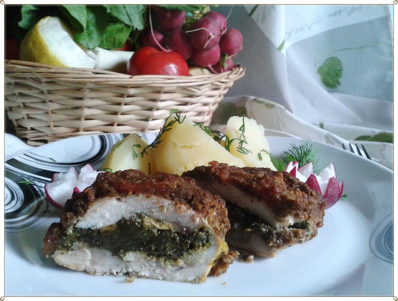 Lekki udziec drobiowy ze szczawiem i pomidorem